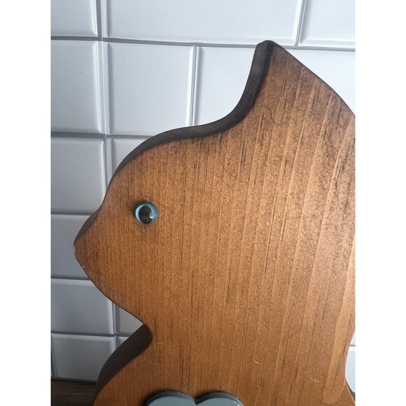 Vintage wooden cat tabletop decor with blue heart - Picture 7 of 7